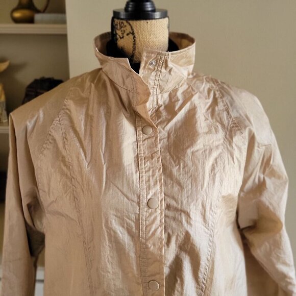 Vintage Tudor Court  by Haband Beige  Snap up  Nylon Windbreaker Jacket  L - Picture 4 of 9